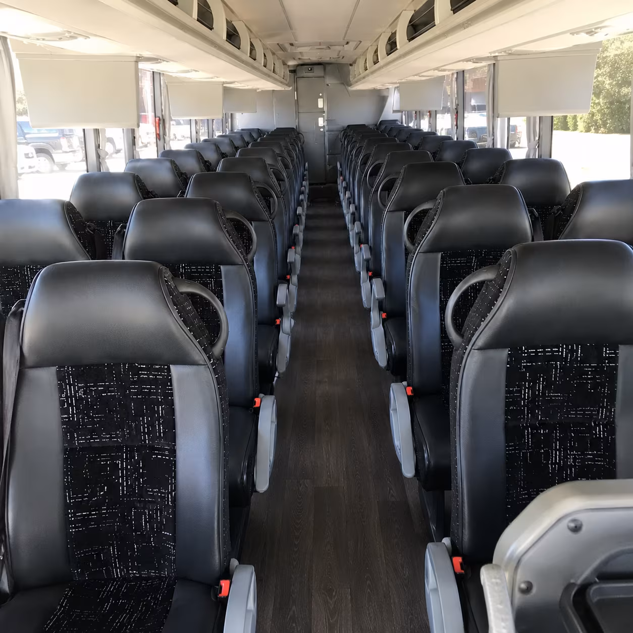 charter buses to red rocks amphitheatre from arvada